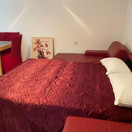 Apt. Sims Bei Stuttgart Flughafen/Metzingen 2-6 Person Steinenbronn Εξωτερικό φωτογραφία